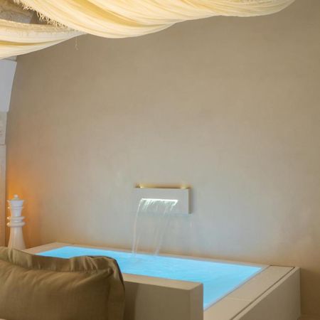 Eurydice Suite With Infinity Jacuzzi Ostuni Extérieur photo