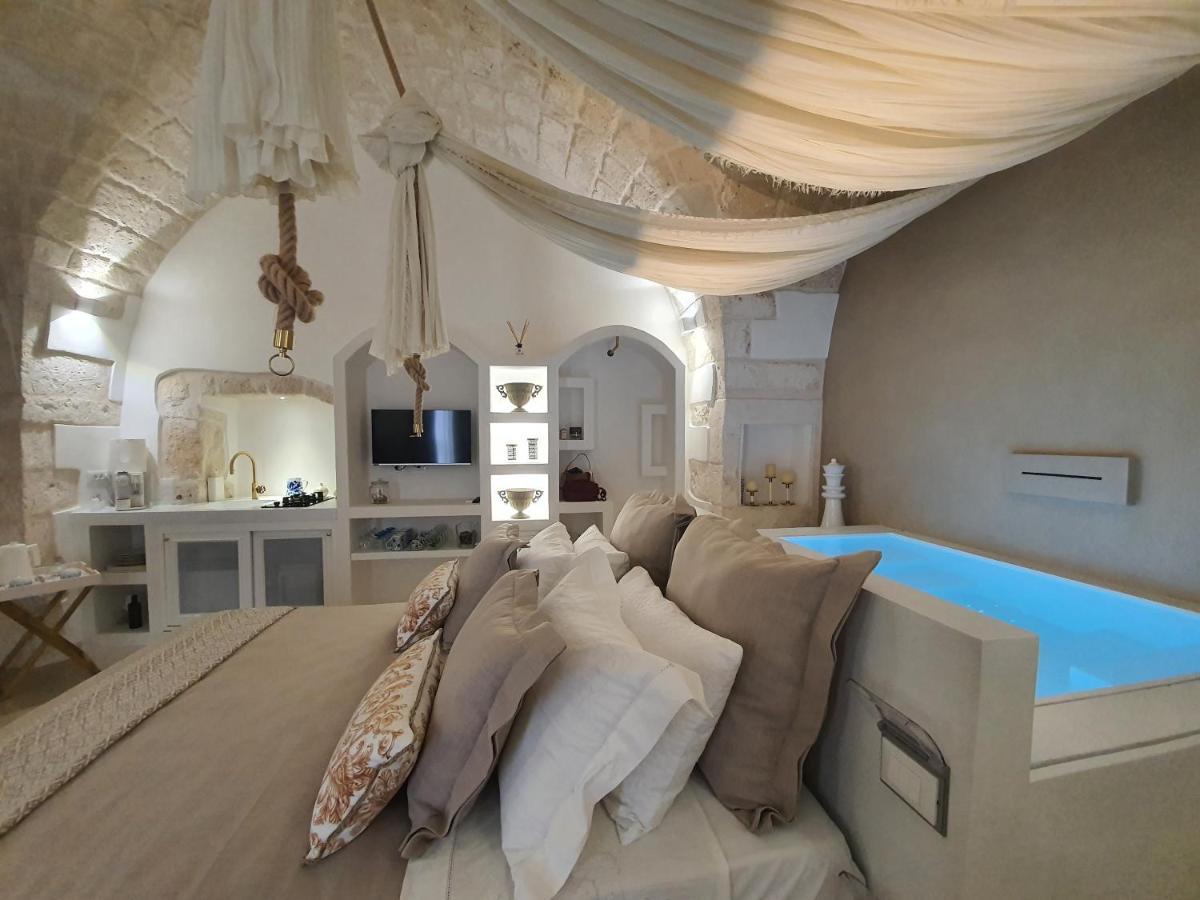 Eurydice Suite With Infinity Jacuzzi Ostuni Extérieur photo