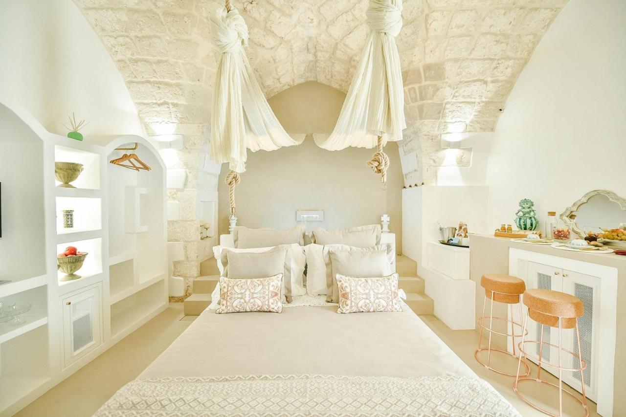 Eurydice Suite With Infinity Jacuzzi Ostuni Extérieur photo