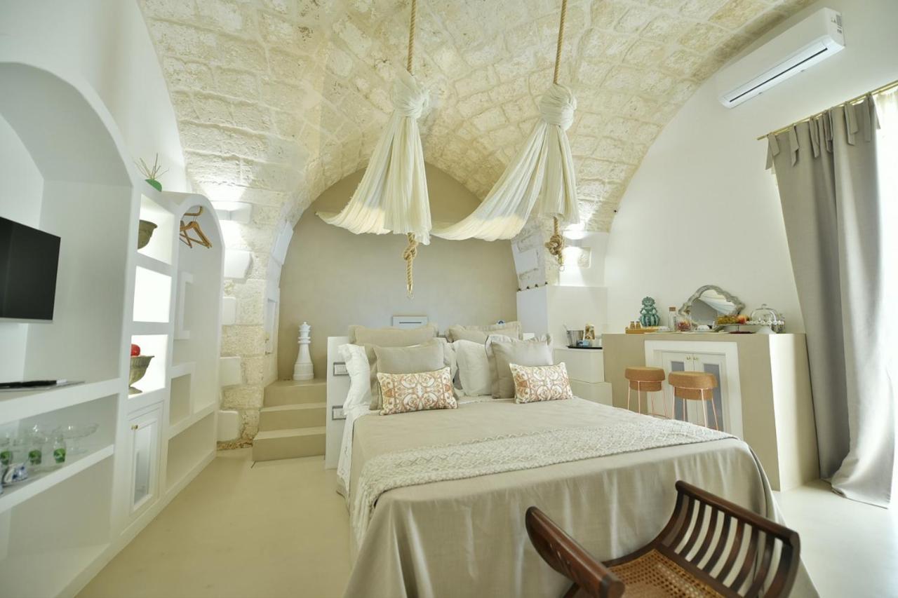 Eurydice Suite With Infinity Jacuzzi Ostuni Extérieur photo